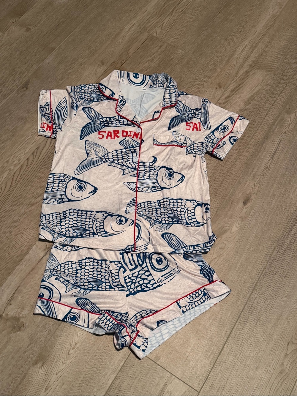 Women's Cream and Navy Fish-Print Short Pajama Set with Red Piping